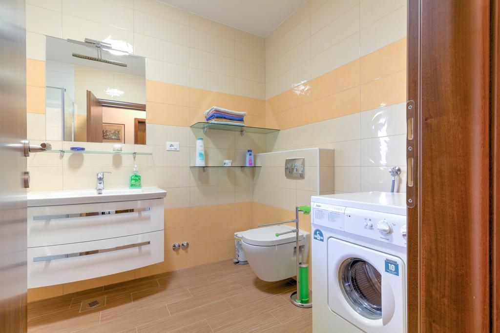 Apartment Delton Fažana エクステリア 写真