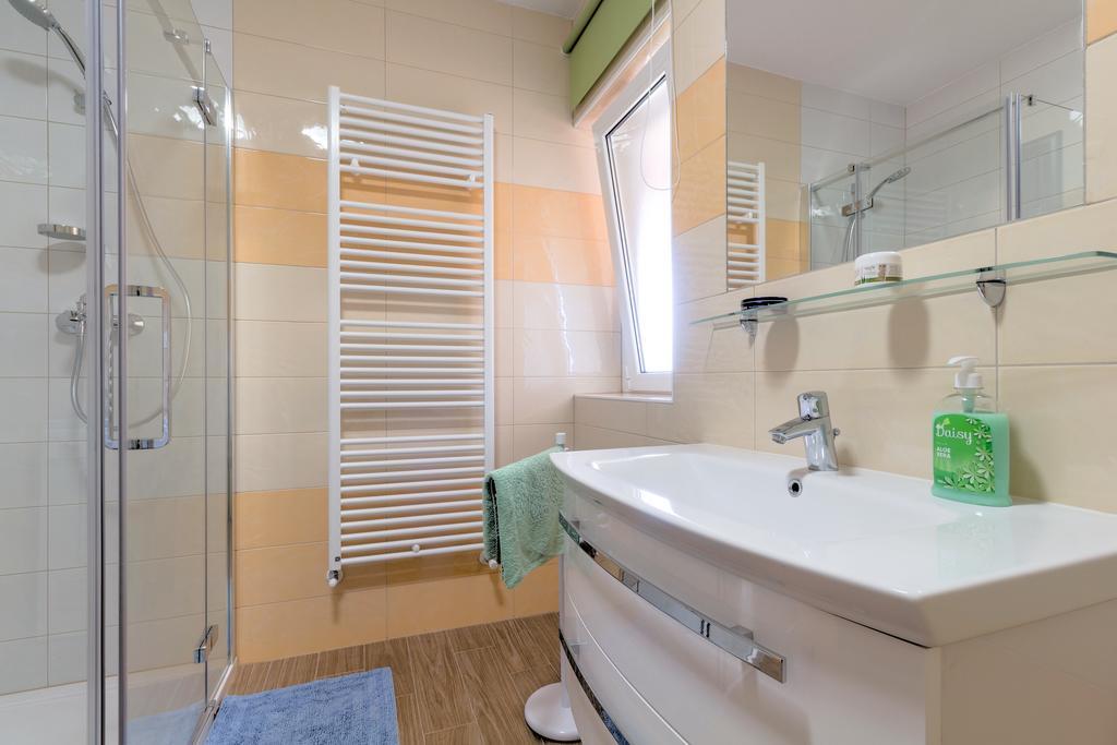 Apartment Delton Fažana エクステリア 写真