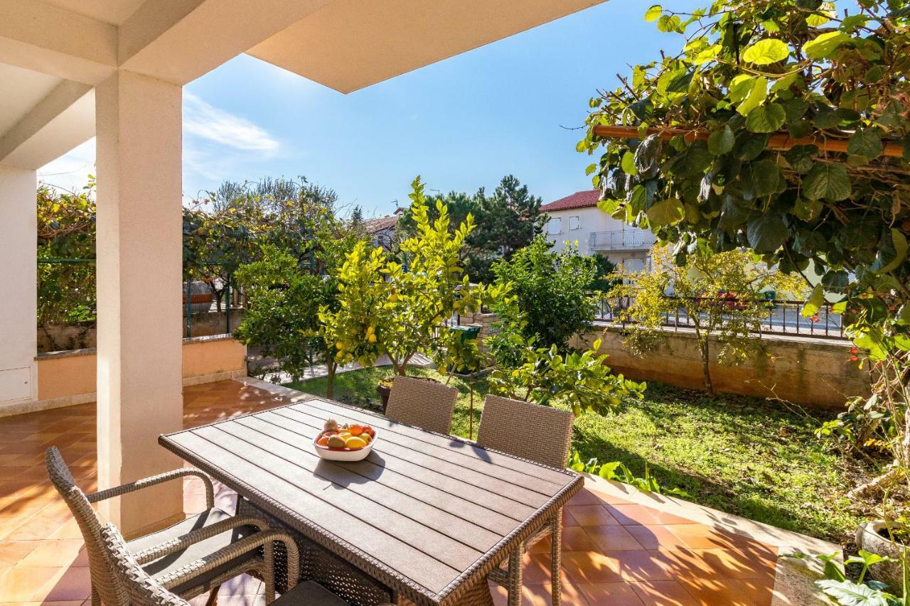 Apartment Delton Fažana エクステリア 写真